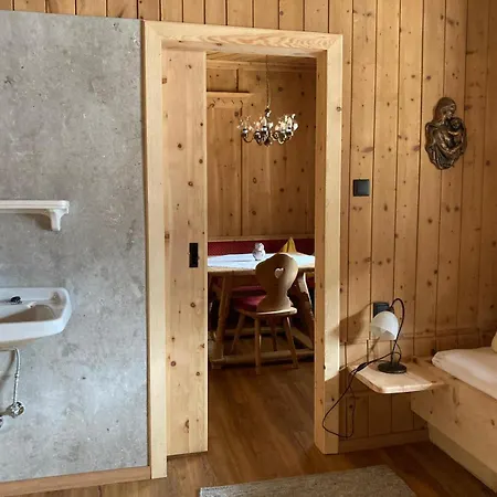 Hanserhof Gospodarstwo agroturystyczne *